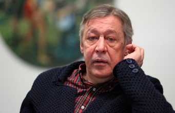 В Минздраве назвали возможные сроки лечения Ефремова от алкоголизма