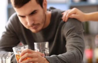 Алкоголь и психика: как они взаимосвязаны?