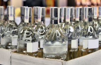 В ГД поддержали идею запрета торговли крепким алкоголем в микротаре