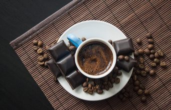 Финита ля комедия: почему нельзя пить с утра, даже когда все надоело